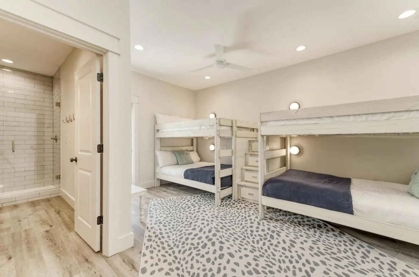 Holiday home Crystal Blue~Sleeps 28~Heated Pool~Golf Cart Villa Destin